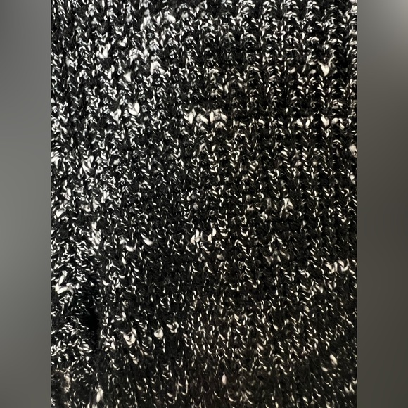 NWOT American Eagle  sweater, size S - Picture 3 of 5